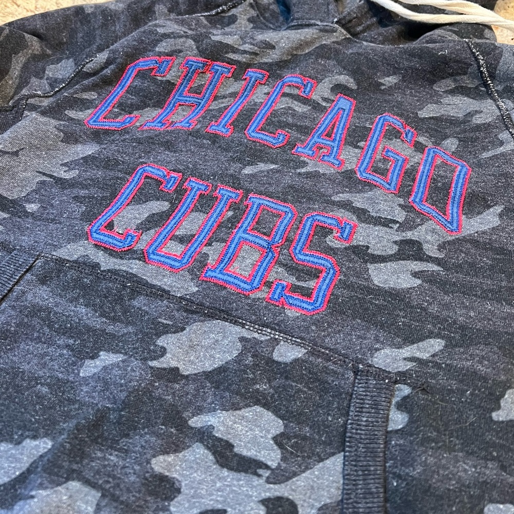 American Eagle Outfitters Tailgate Chicago Cubs Camo Hoodie Sweatshirt